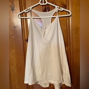 Size Med Women’s summer top Tag cut out